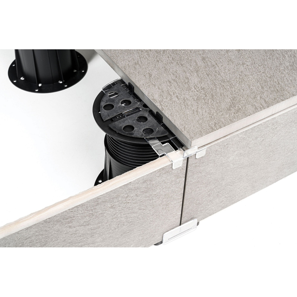 Sockelfäste Tebo PB-End Plast